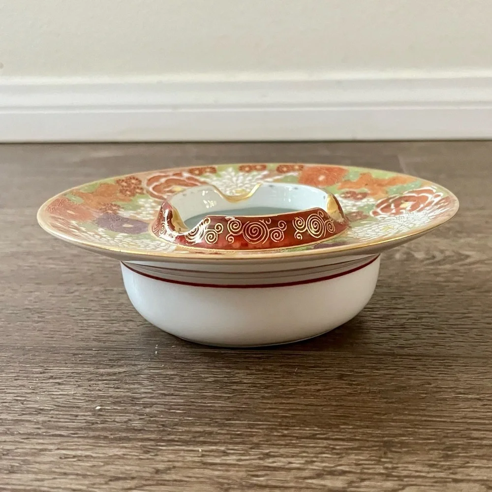 Vintage Chinese Hand Painted Floral Ceramic Ashtray